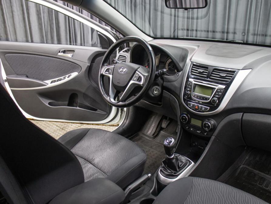 Hyundai Solaris I Москва  - изображение 11