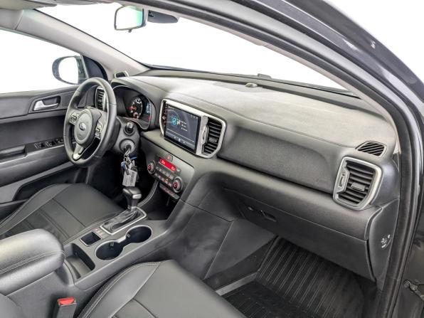 Kia Sportage IV с пробегом 2018 года, цена 2 015 000 рублей, 138125 км, внедорожник, Автокод Объявления