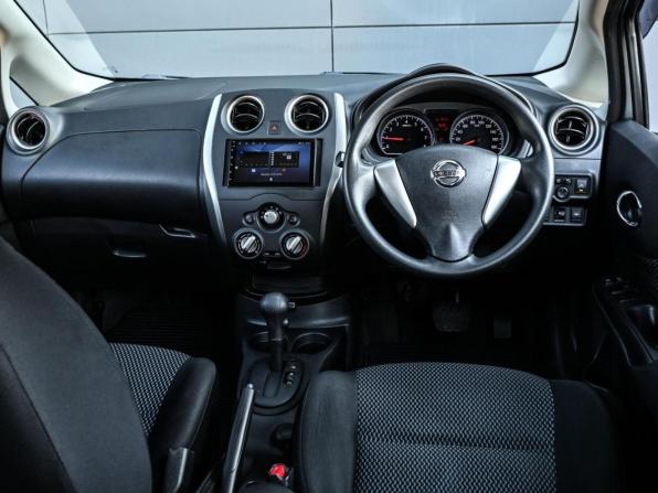 Nissan Leaf II (ZE1) с пробегом 2018 года, цена 1 649 000 рублей, 167843 км, хэтчбек, Автокод Объявления