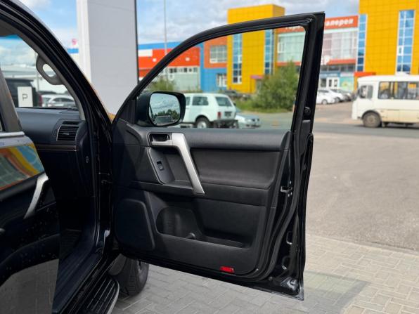 Toyota Land Cruiser Prado 150 Series Рестайлинг 2 с пробегом 2018 года, цена 4 100 000 рублей, 241379 км, внедорожник, Автокод Объявления