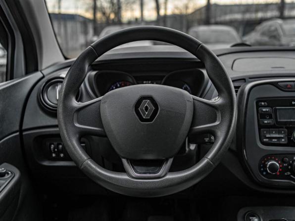 Renault Kaptur I с пробегом 2018 года, цена 1 099 000 рублей, 104228 км, внедорожник, Автокод Объявления