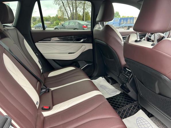Geely Monjaro I с пробегом 2023 года, цена 3 340 000 рублей, 28000 км, внедорожник, Автокод Объявления