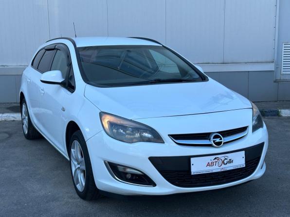 Opel Astra J Рестайлинг с пробегом 2013 года, цена 770 000 рублей, 189000 км, универсал, Автокод Объявления