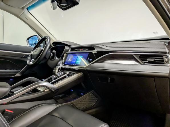 Geely Atlas Pro с пробегом 2023 года, цена 1 960 000 рублей, 53080 км, внедорожник, Автокод Объявления