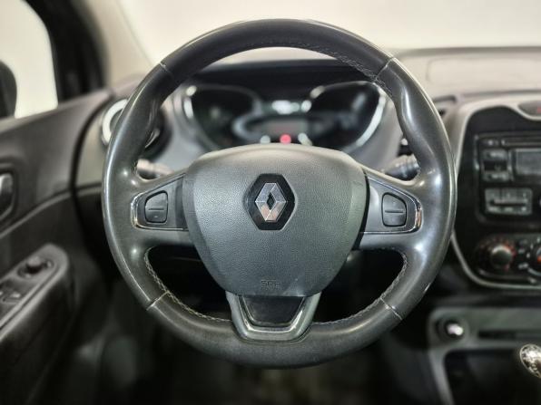 Renault Kaptur I с пробегом 2017 года, цена 1 099 000 рублей, 300890 км, внедорожник, Автокод Объявления