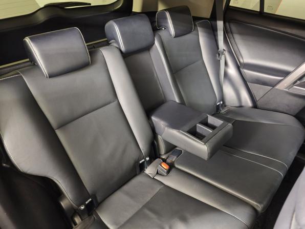 Toyota RAV4 IV (XA40) Рестайлинг с пробегом 2019 года, цена 2 493 000 рублей, 210285 км, внедорожник, Автокод Объявления