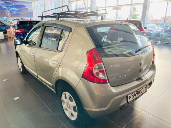 Renault Sandero I с пробегом 2011 года, цена 650 000 рублей, 109000 км, хэтчбек, Автокод Объявления