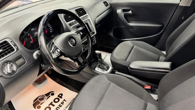 Volkswagen Polo V Рестайлинг с пробегом 2017 года, цена 1 150 000 рублей, 137855 км, седан, Автокод Объявления
