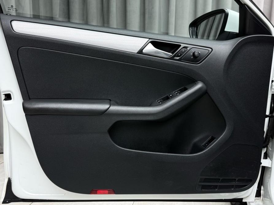 Volkswagen Jetta VI Рестайлинг Ижевск  - изображение 20