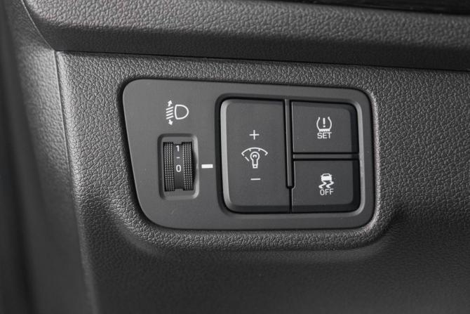 Hyundai Solaris II Рестайлинг с пробегом 2021 года, цена 1 649 000 рублей, 57073 км, седан, Автокод Объявления
