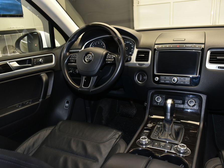 Volkswagen Touareg II Рестайлинг Москва  - изображение 12