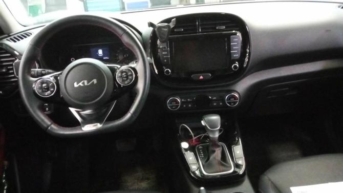 Kia Soul III с пробегом 2022 года, цена 2 300 000 рублей, 15572 км, хэтчбек, Автокод Объявления