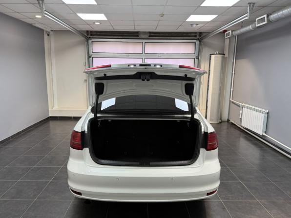 Volkswagen Jetta VI Рестайлинг с пробегом 2016 года, цена 1 272 000 рублей, 178880 км, седан, Автокод Объявления