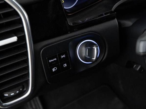 Porsche Cayenne III с пробегом 2017 года, цена 5 429 000 рублей, 127199 км, внедорожник, Автокод Объявления