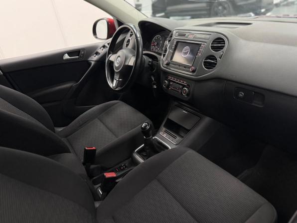 Volkswagen Tiguan I Рестайлинг с пробегом 2013 года, цена 980 000 рублей, 156000 км, внедорожник, Автокод Объявления