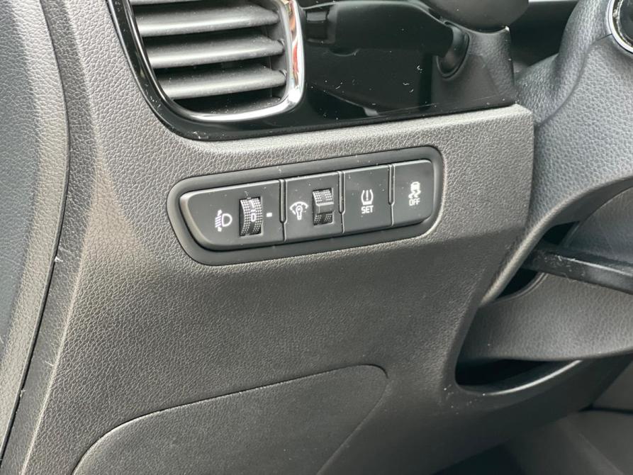 Kia Rio IV Великий Новгород  - изображение 11