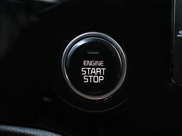 Kia Rio IV с пробегом 2019 года, цена 1 399 000 рублей, 115302 км, седан, Автокод Объявления