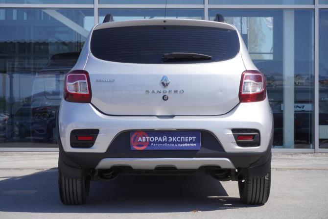 Renault Sandero II с пробегом 2018 года, цена 1 099 000 рублей, 79150 км, хэтчбек, Автокод Объявления