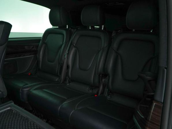 Mercedes-Benz V-Класс III (W447) Рестайлинг с пробегом 2019 года, цена 4 389 999 рублей, 201191 км, минивэн, Автокод Объявления