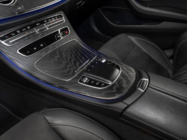 Mercedes-Benz E-Класс V (W213 S213 C238) Рестайлинг с пробегом 2021 года, цена 4 950 000 рублей, 62032 км, седан, Автокод Объявления