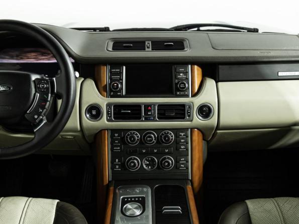 Land Rover Range Rover III Рестайлинг 2 с пробегом 2010 года, цена 2 099 700 рублей, 218198 км, внедорожник, Автокод Объявления