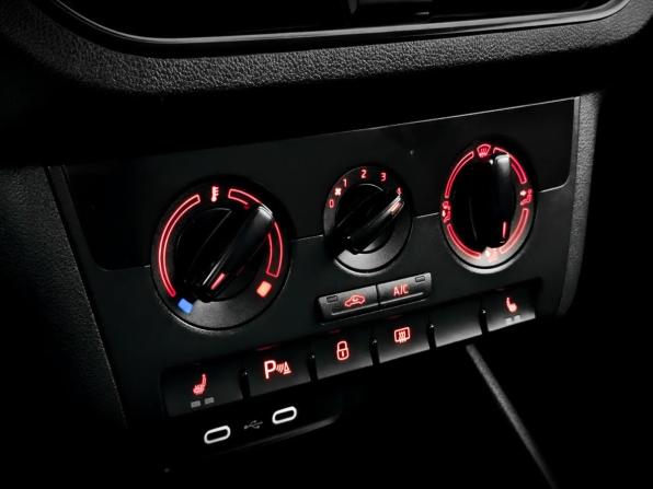 Volkswagen Polo VI с пробегом 2022 года, цена 1 689 000 рублей, 85170 км, лифтбек, Автокод Объявления