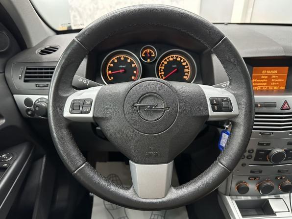 Opel Astra H Рестайлинг с пробегом 2013 года, цена 829 000 рублей, 96751 км, хэтчбек, Автокод Объявления