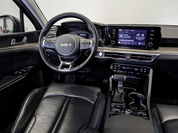 Kia K5 III с пробегом 2022 года, цена 2 690 000 рублей, 54929 км, седан, Автокод Объявления