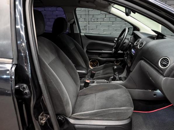 Ford Focus II с пробегом 2006 года, цена 390 000 рублей, 303320 км, седан, Автокод Объявления