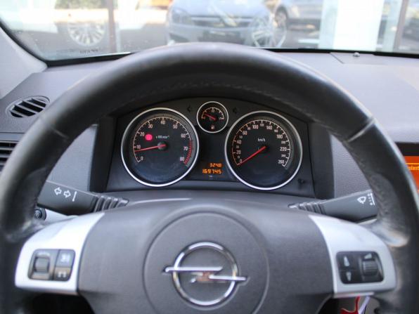 Opel Astra H Рестайлинг с пробегом 2012 года, цена 615 000 рублей, 169744 км, хэтчбек, Автокод Объявления