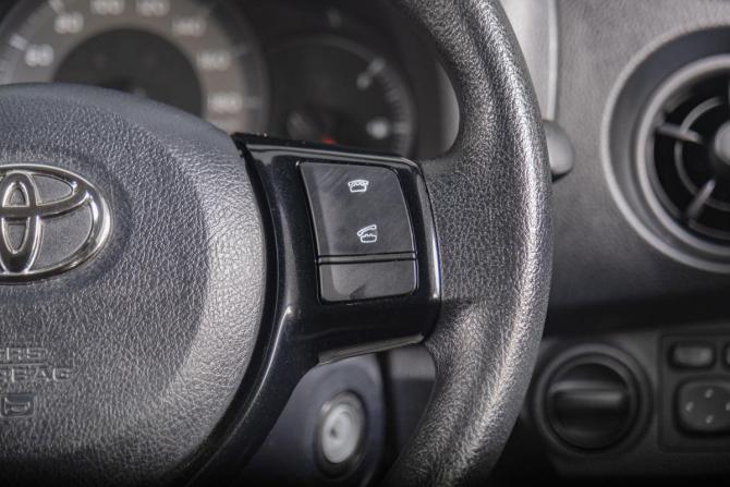Toyota Vitz III (XP130) Рестайлинг 2 с пробегом 2019 года, цена 1 549 000 рублей, 66500 км, хэтчбек, Автокод Объявления