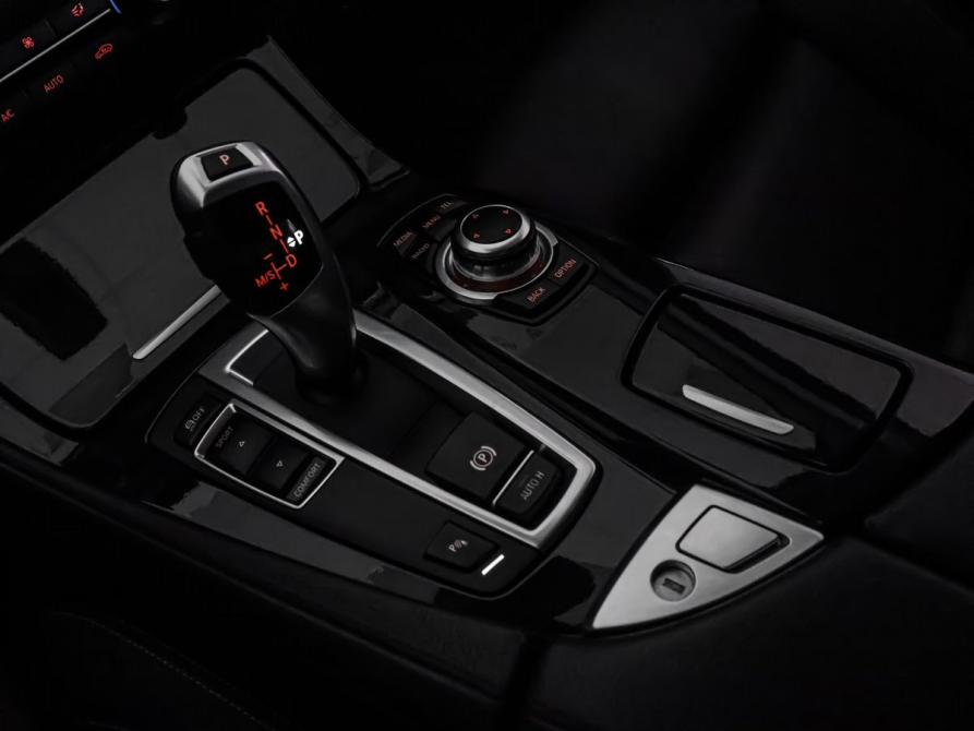 BMW 5 серии VI (F10/F11/F07) Рестайлинг Минеральные Воды  - изображение 10