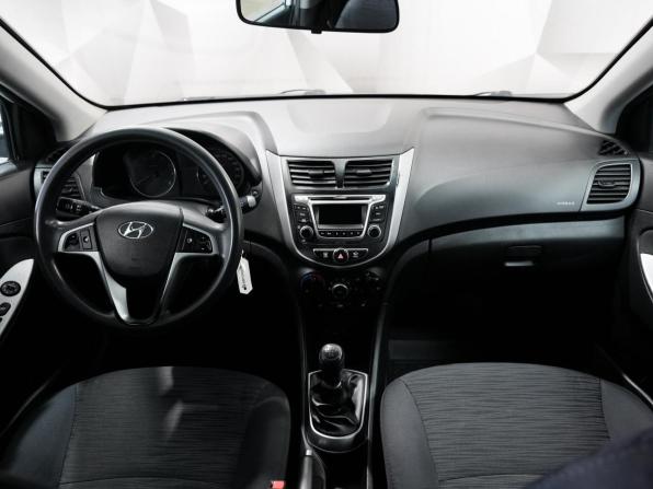 Hyundai Solaris I Рестайлинг с пробегом 2016 года, цена 766 000 рублей, 198898 км, седан, Автокод Объявления