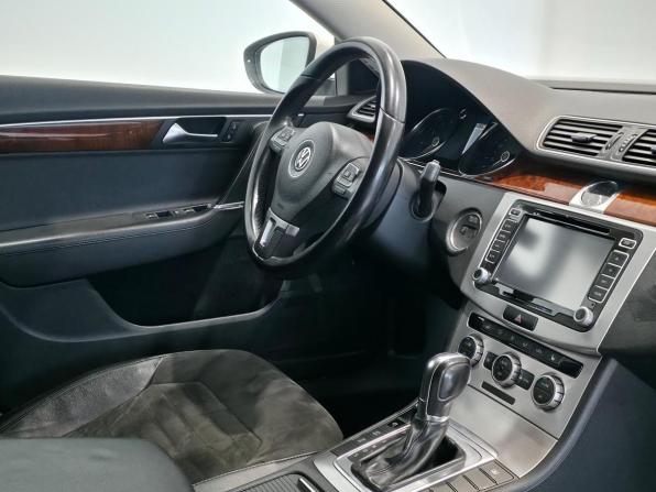 Volkswagen Passat B7 с пробегом 2012 года, цена 1 333 000 рублей, 153686 км, седан, Автокод Объявления