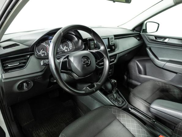 Skoda Rapid II с пробегом 2021 года, цена 1 790 700 рублей, 35229 км, лифтбек, Автокод Объявления