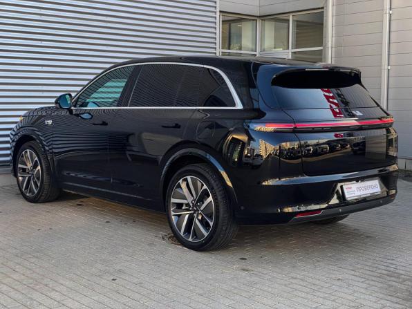 Li Auto (Lixiang) L7 I с пробегом 2023 года, цена 5 995 000 рублей, 28364 км, внедорожник, Автокод Объявления