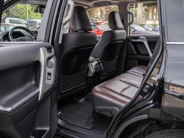 Toyota Land Cruiser Prado 150 Series Рестайлинг 2 с пробегом 2018 года, цена 6 850 000 рублей, 102627 км, внедорожник, Автокод Объявления