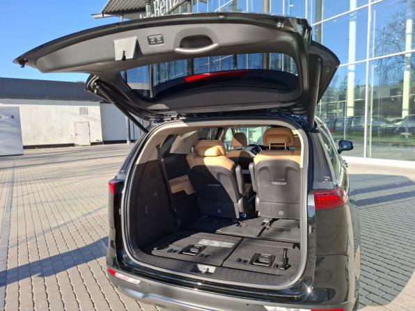 Kia Carnival IV с пробегом 2023 года, цена 5 390 000 рублей, 35219 км, минивэн, Автокод Объявления