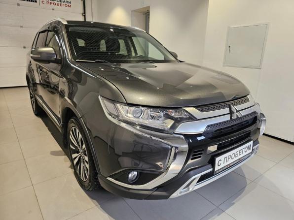 Mitsubishi Outlander III Рестайлинг 3 с пробегом 2020 года, цена 1 849 000 рублей, 172672 км, внедорожник, Автокод Объявления