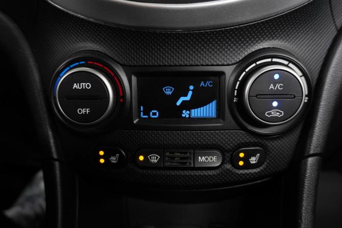 Hyundai Solaris I Рестайлинг с пробегом 2016 года, цена 1 049 000 рублей, 112937 км, седан, Автокод Объявления