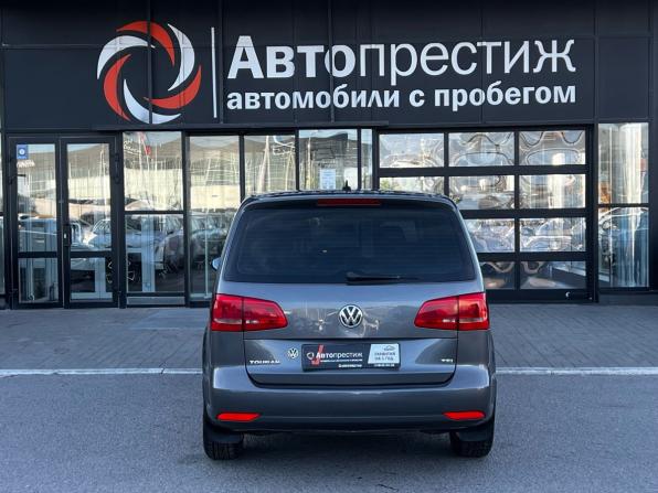 Volkswagen Touran I Рестайлинг 2 с пробегом 2011 года, цена 999 000 рублей, 187505 км, компактвэн, Автокод Объявления