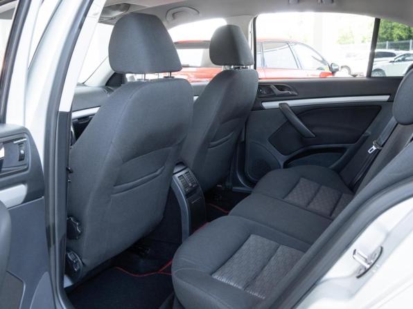 Skoda Octavia II (A5) Рестайлинг с пробегом 2013 года, цена 899 000 рублей, 188740 км, лифтбек, Автокод Объявления