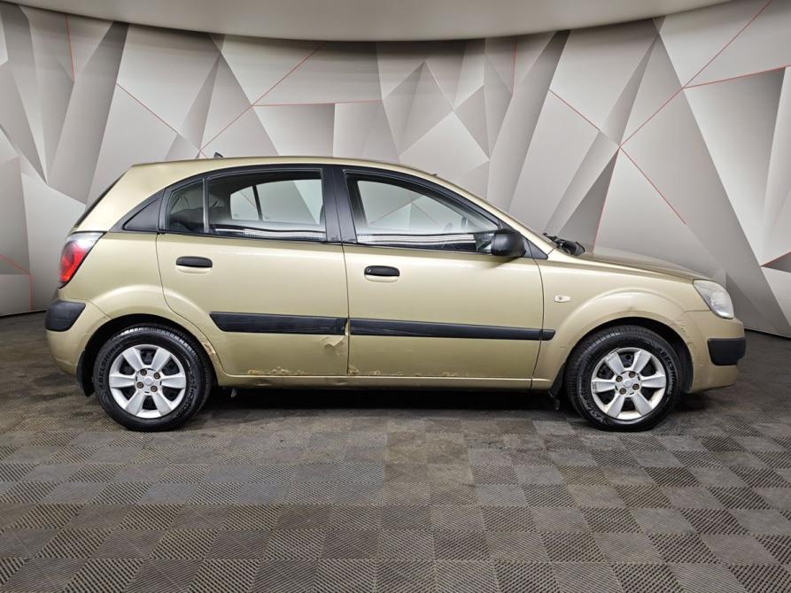 Kia Rio II Москва  - изображение 6