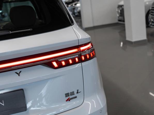 Geely Monjaro I с пробегом 2025 года, цена 3 900 000 рублей, 9000 км, внедорожник, Автокод Объявления