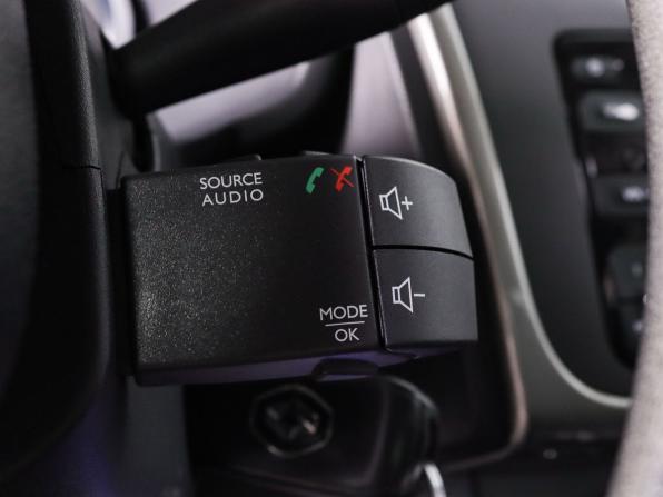 Renault Logan II Рестайлинг с пробегом 2021 года, цена 1 159 000 рублей, 224860 км, седан, Автокод Объявления
