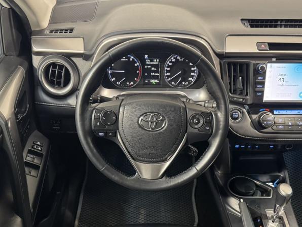 Toyota RAV4 IV (XA40) Рестайлинг с пробегом 2019 года, цена 2 949 800 рублей, 65000 км, внедорожник, Автокод Объявления