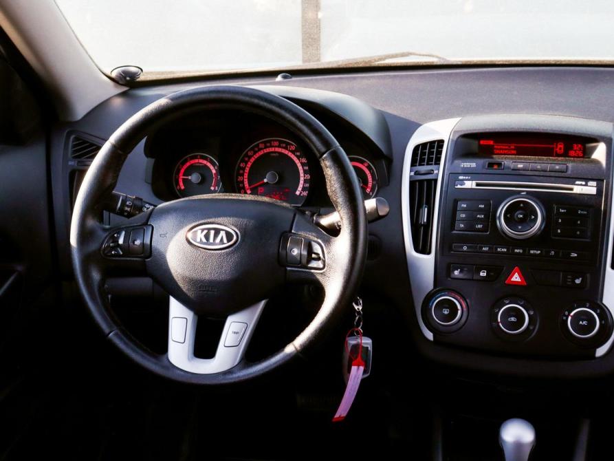 Kia Ceed I Рестайлинг Екатеринбург  - изображение 19