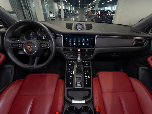 Porsche Macan I Рестайлинг 2 с пробегом 2023 года, цена 8 750 000 рублей, 864 км, внедорожник, Автокод Объявления