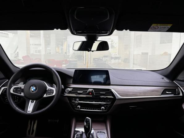 BMW 5 серии VII (G30/G31/G38) с пробегом 2018 года, цена 3 570 000 рублей, 192801 км, седан, Автокод Объявления