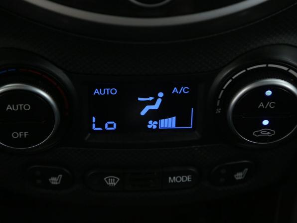 Hyundai Solaris I Рестайлинг с пробегом 2014 года, цена 1 023 000 рублей, 102700 км, седан, Автокод Объявления
